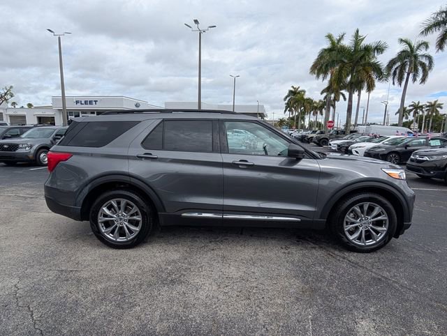 Used 2023 Ford Explorer XLT w/ Equipment Group 202A image 8