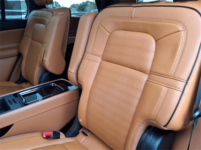 Used 2022 Lincoln Aviator Black Label image 10