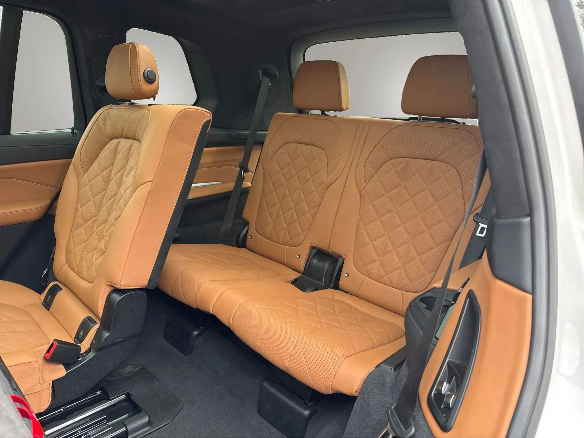 Used 2023 BMW X7 xDrive40i w/ M Sport Package image 35