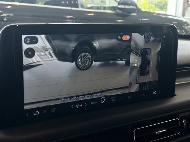 Certified 2025 Lincoln Aviator AWD w/ Jet Appearance Package image 21