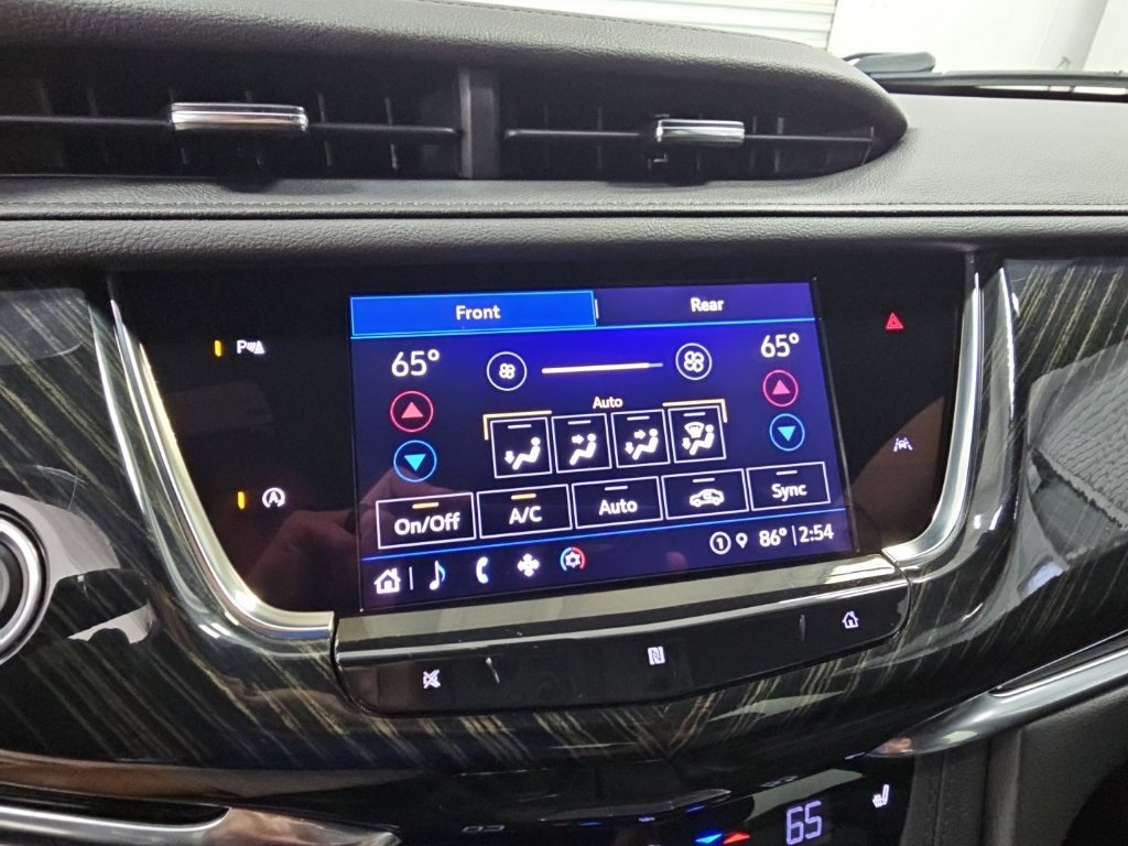 Used 2021 Cadillac XT6 Premium Luxury FWD image 17