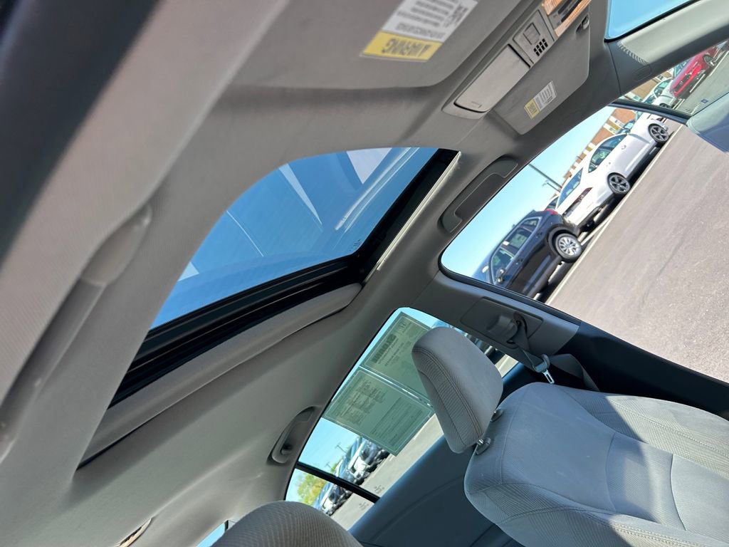 Used 2017 Honda Accord EX image 23