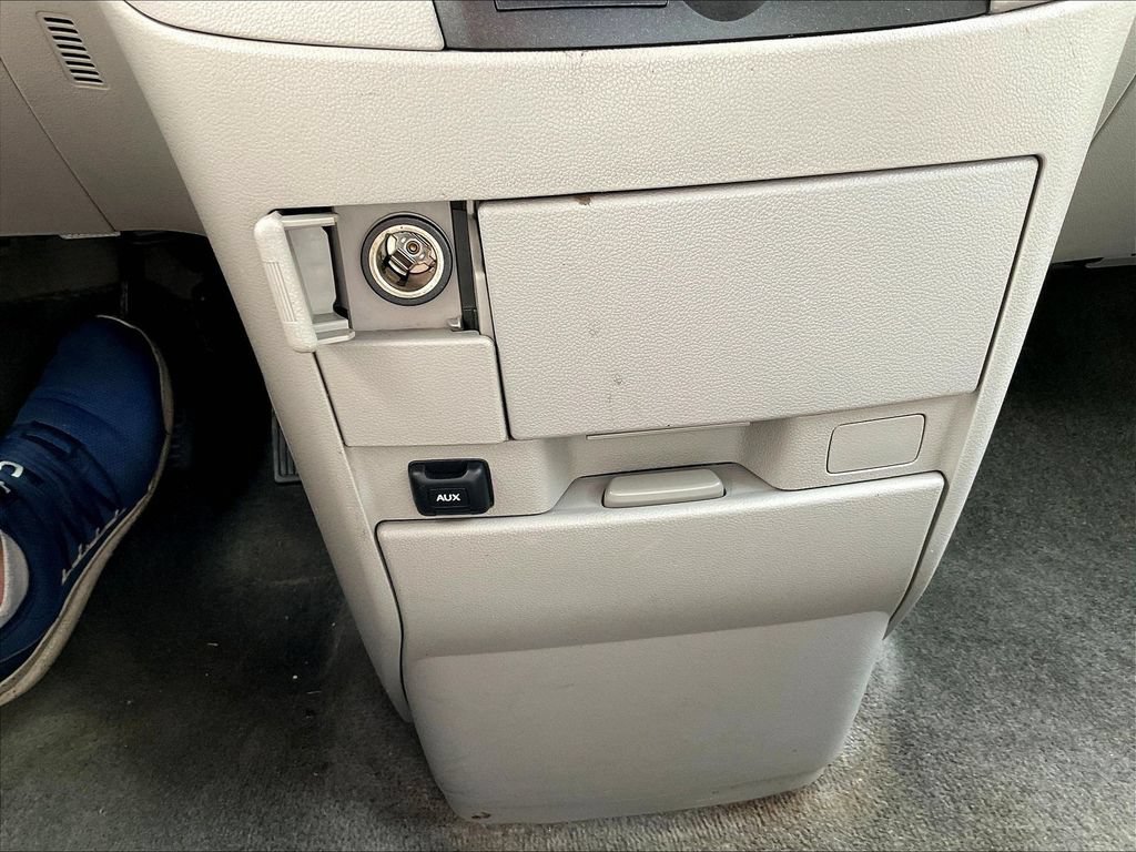 Used 2011 Honda Odyssey LX image 15