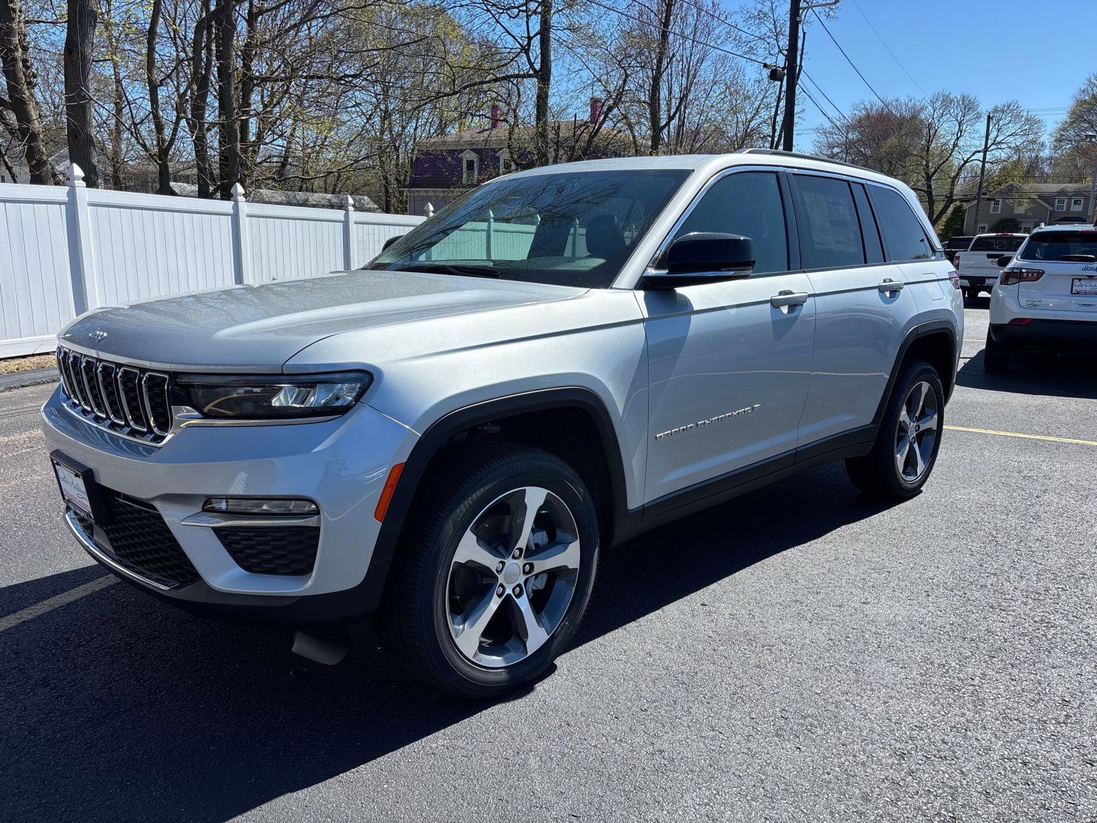 New 2025 Jeep Grand Cherokee Limited