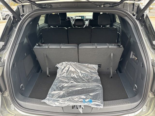 New 2026 Ford Explorer ST-Line w/ Premium Package RWD image 33