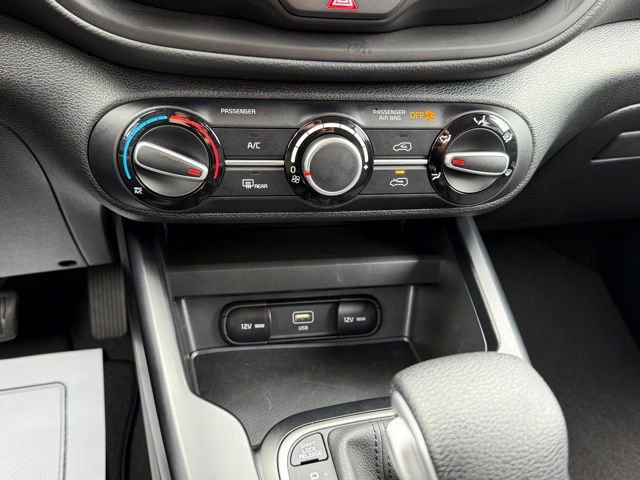 Used 2025 Kia Soul LX image 21