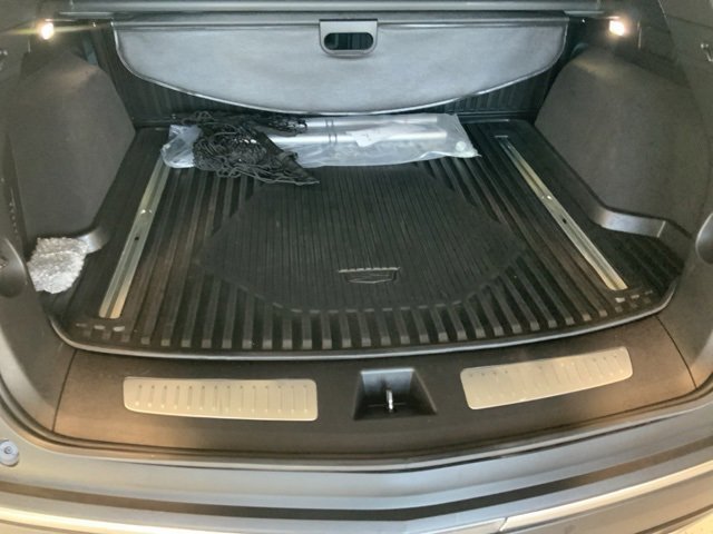 Used 2024 Cadillac XT5 Sportv w/ LPO, Floor Liner Package image 19