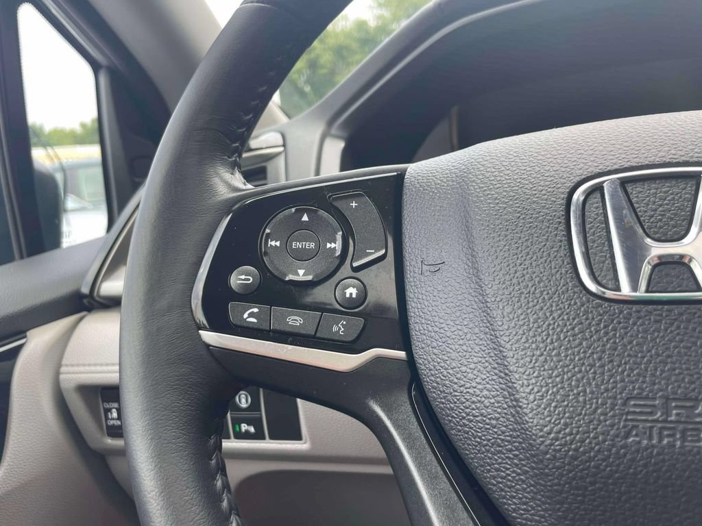 Used 2023 Honda Odyssey Touring image 23