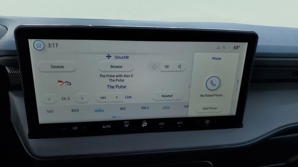 New 2025 Ford Maverick XL w/ Equipment Group 102A image 27