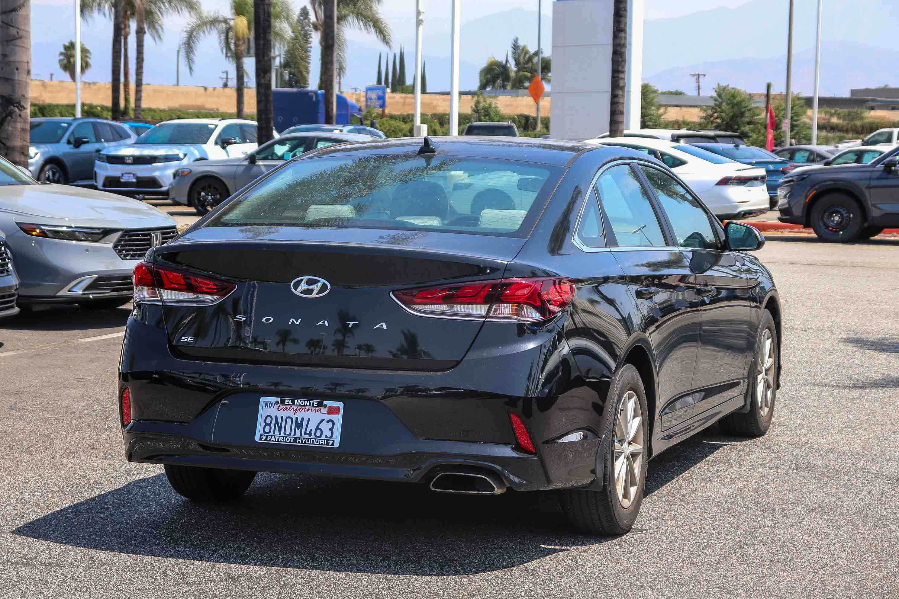 Used 2019 Hyundai Sonata SE w/ Cargo Package FWD image 11