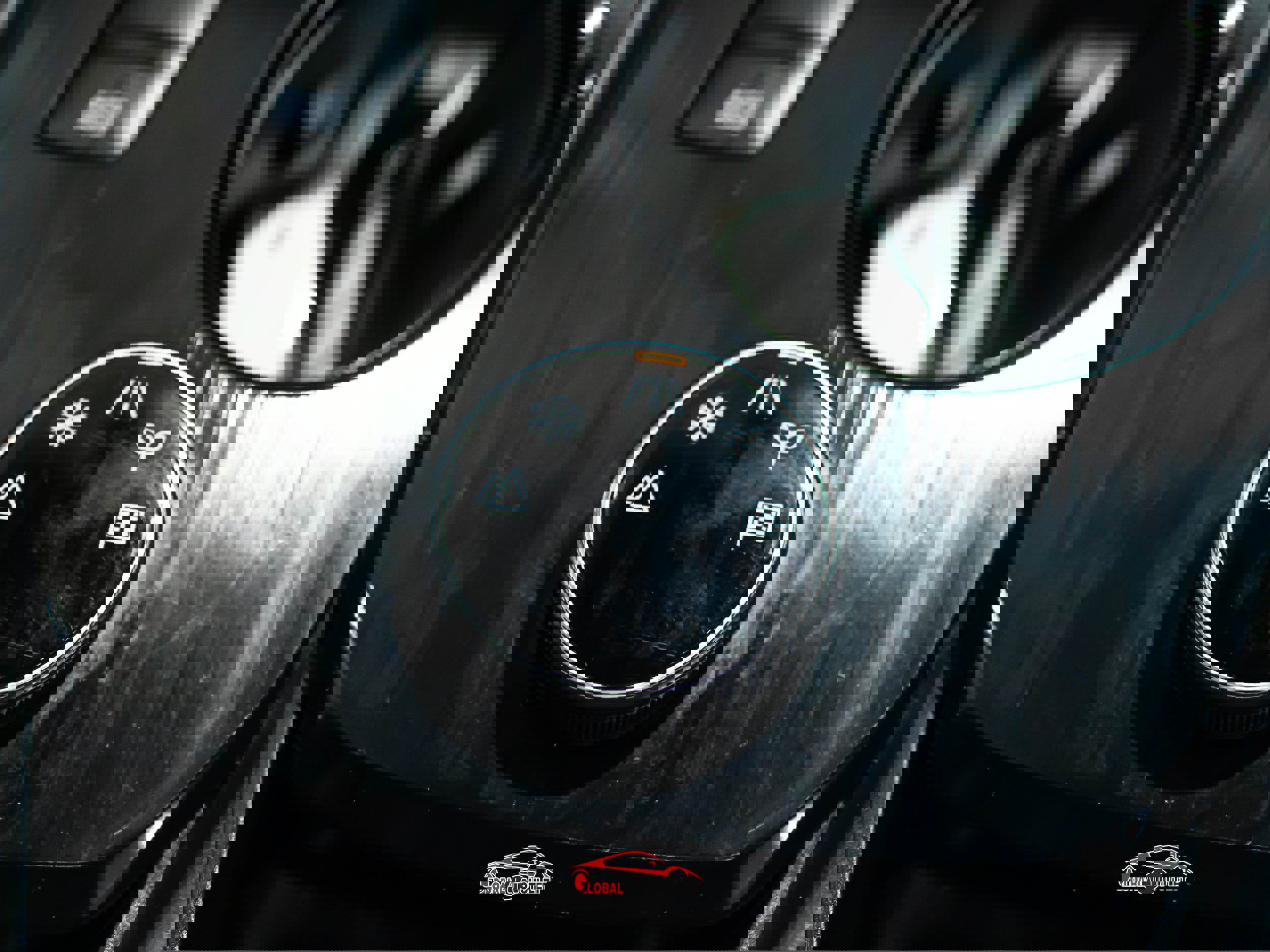 Used 2021 Nissan Rogue SV image 37