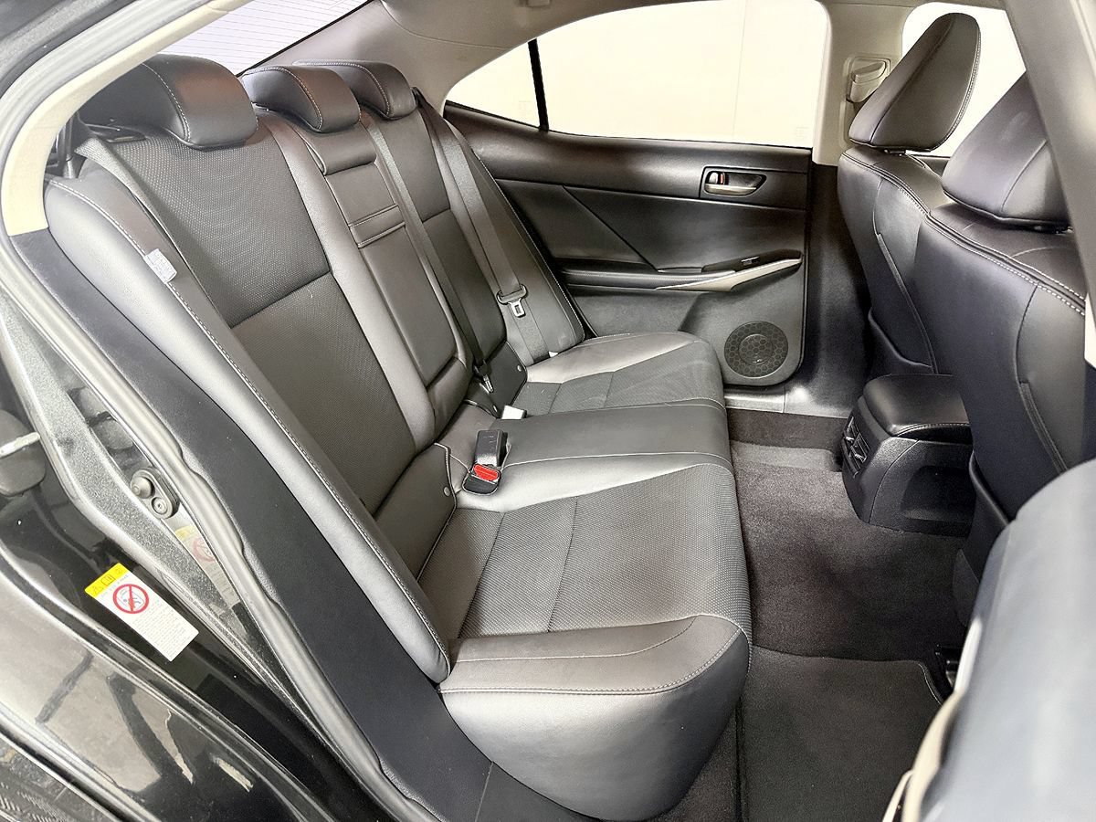 Used 2018 Lexus IS 300 w/ Accessory Package 2 RWD image 40
