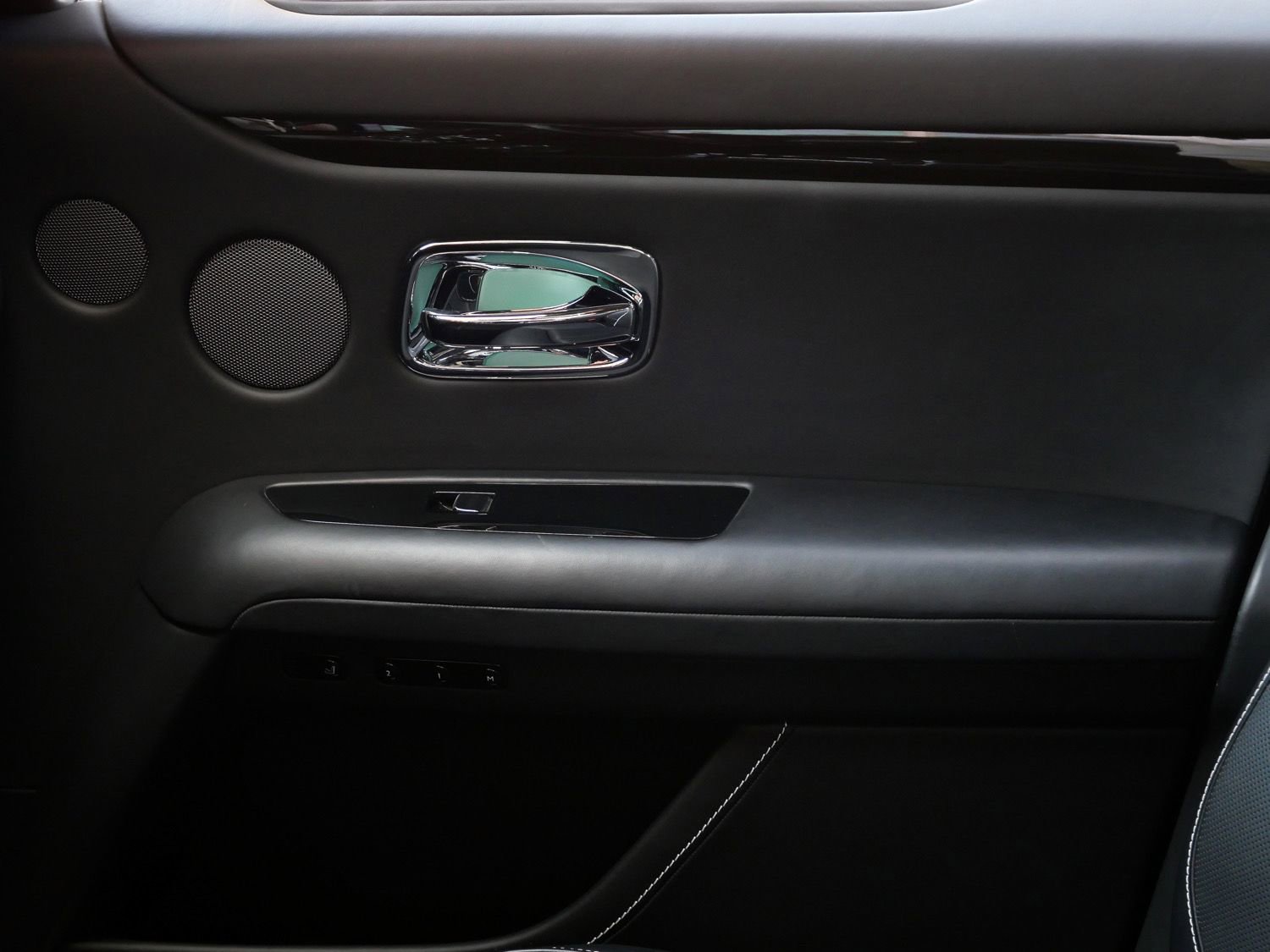 Certified 2022 Rolls-Royce Ghost AWD/4WD image 12
