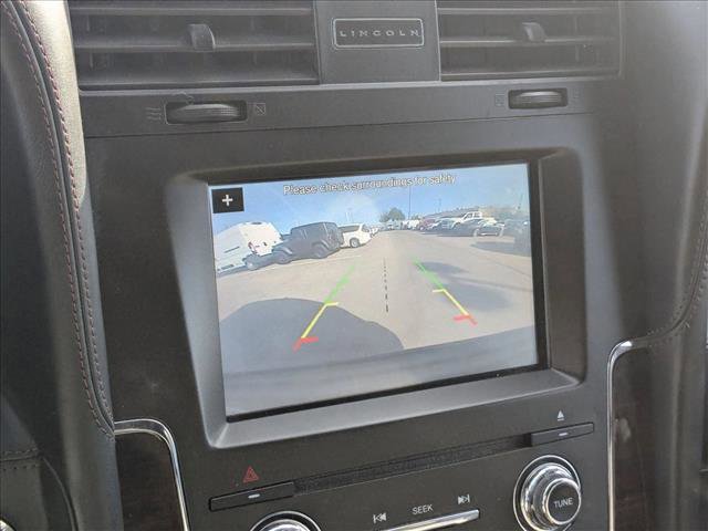 Used 2017 Lincoln Navigator Reserve image 11