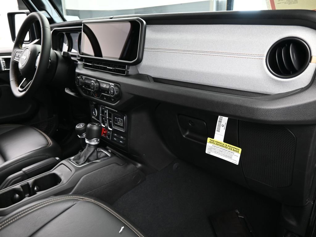 Used 2024 Jeep Gladiator Sport image 44