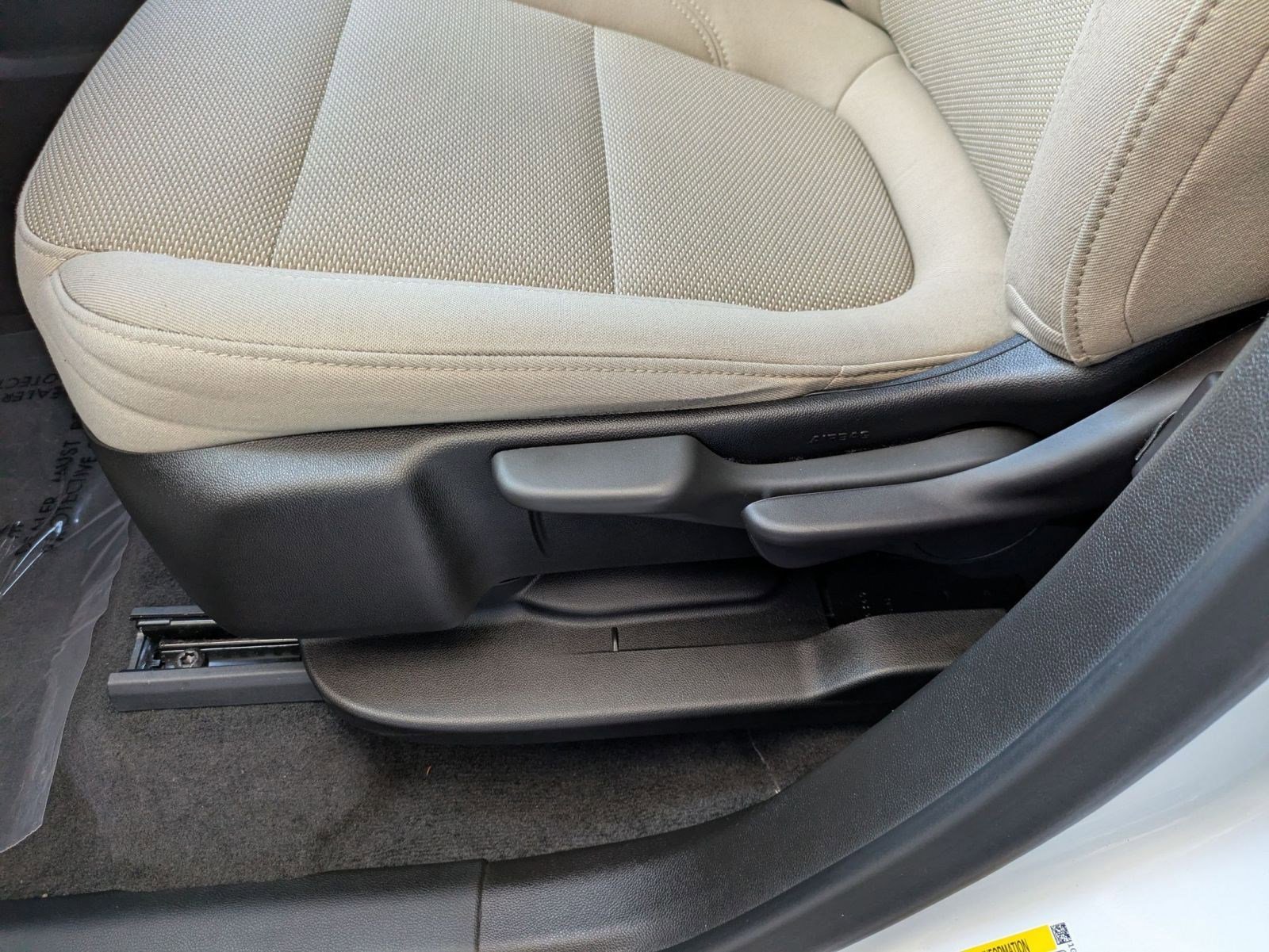 Used 2023 Chevrolet Traverse LS FWD image 22
