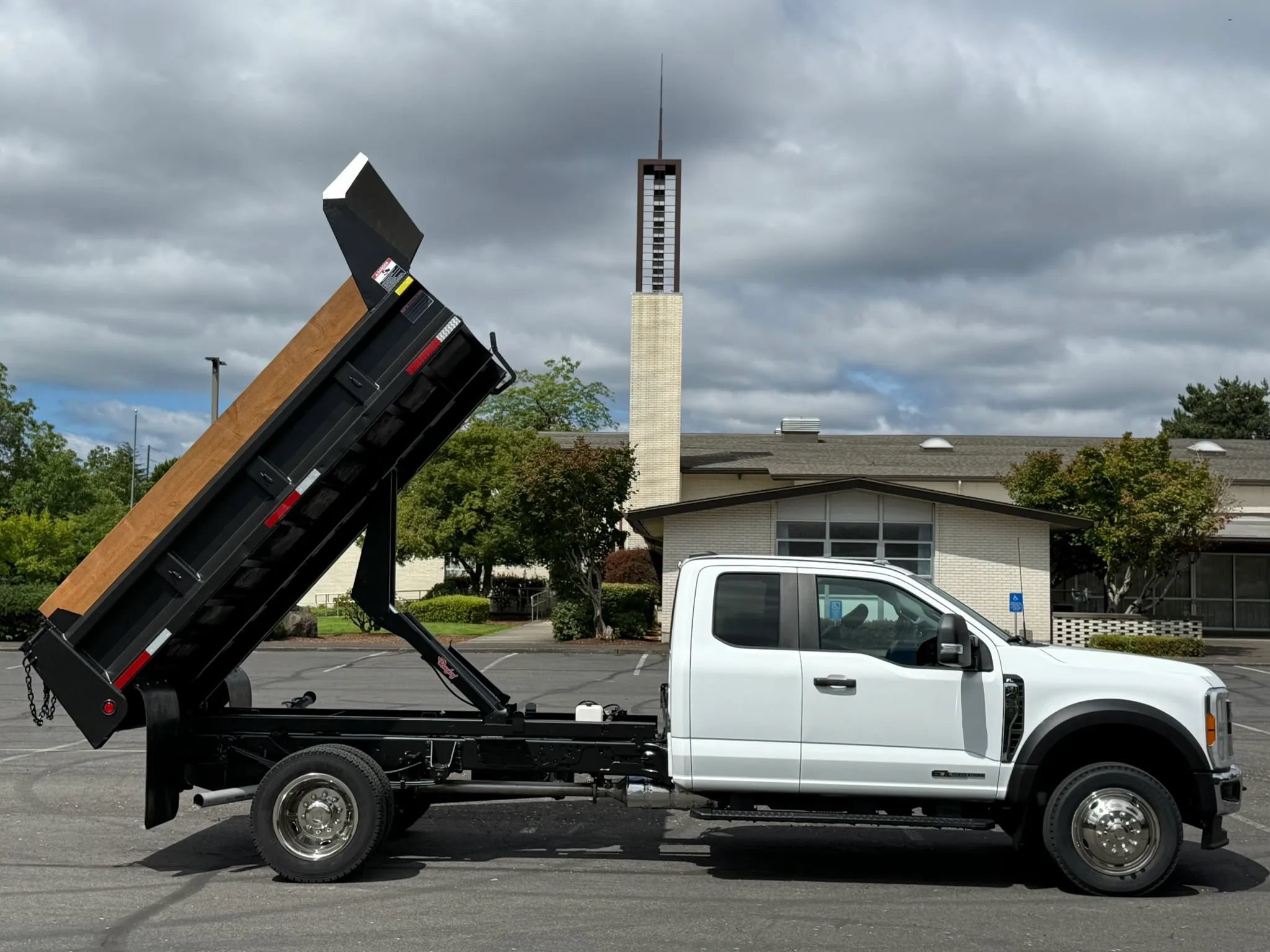 Used 2023 Ford F450 XL RWD image 33