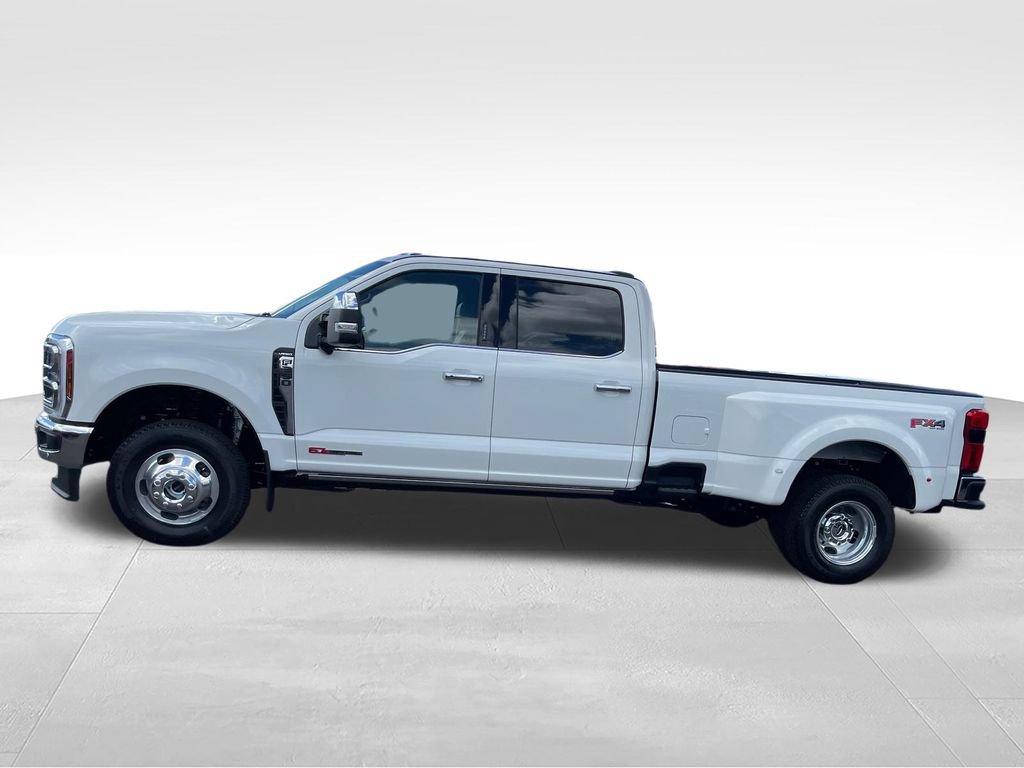 New 2026 Ford F350 Lariat w/ Lariat Premium Package AWD/4WD image 2