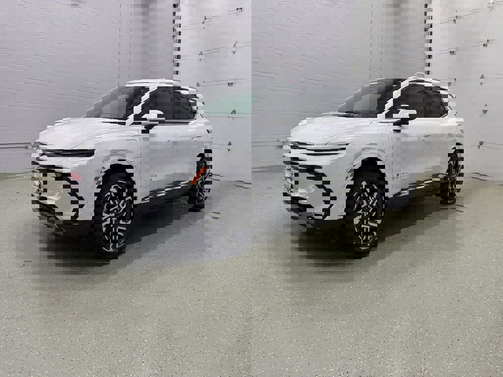 New 2026 Chevrolet Equinox EV LT w/ Convenience Package II image 6