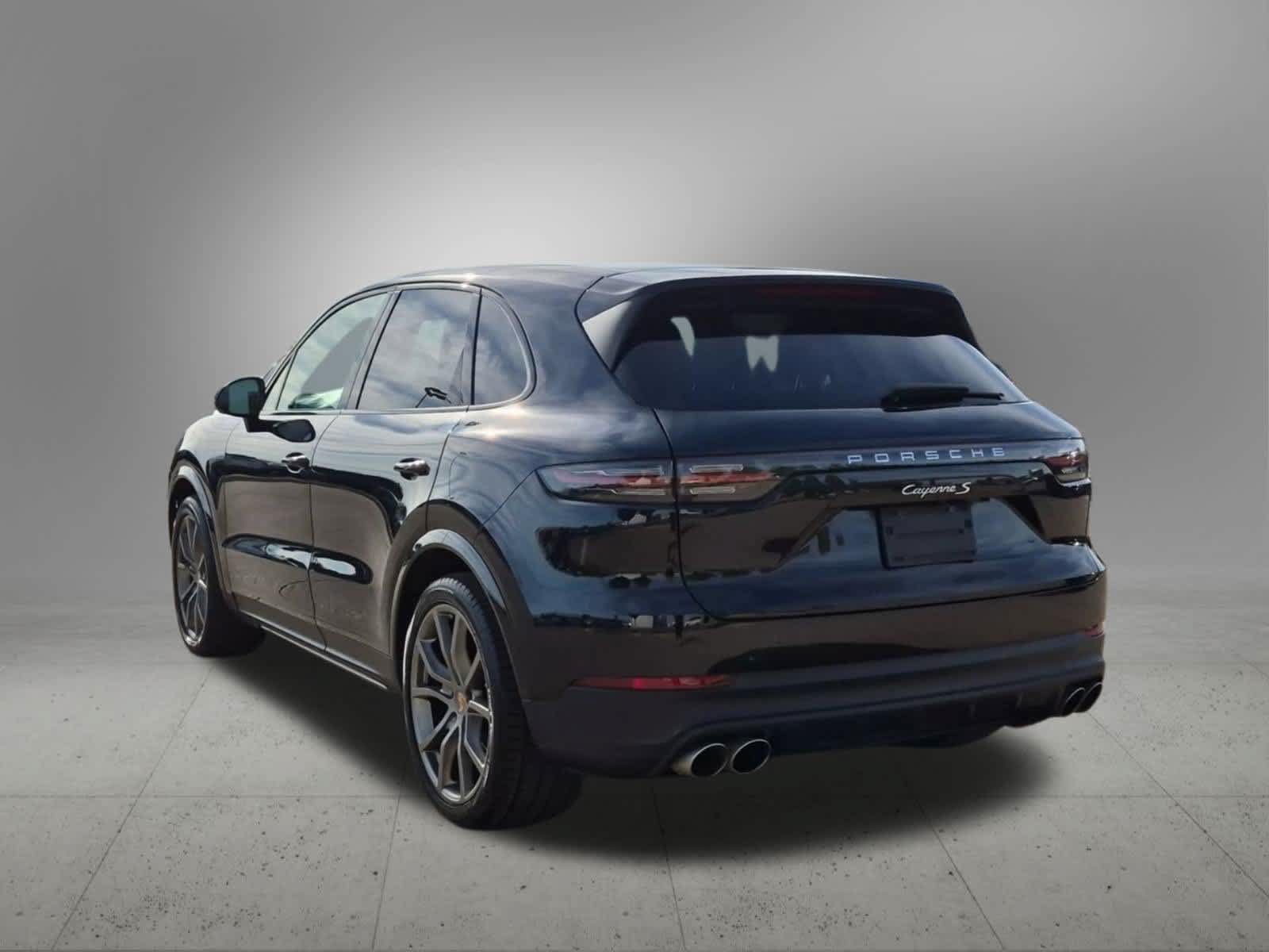 Used 2022 Porsche Cayenne S AWD/4WD image 4