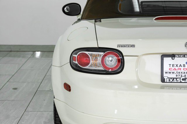 Used 2008 MAZDA MX-5 Miata Grand Touring w/ Premium Pkg RWD image 40