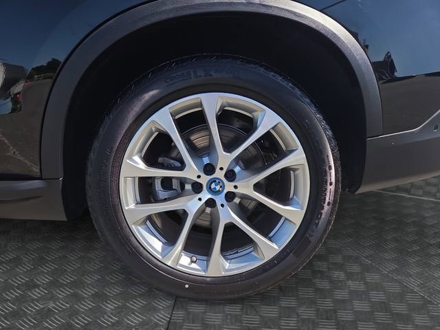 Used 2023 BMW X5 xDrive45e AWD/4WD image 38
