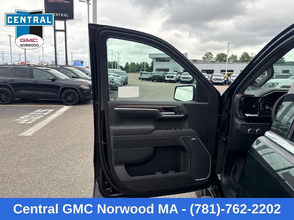 New 2026 GMC Sierra 1500 SLT w/ SLT Premium Plus Package AWD/4WD image 12