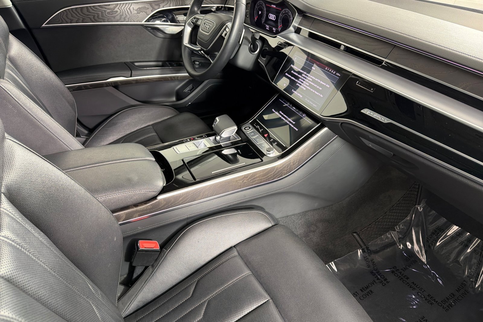 Used 2023 Audi A8 L 3.0T w/ Executive Package AWD/4WD image 14