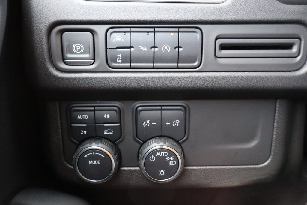 Used 2024 Chevrolet Tahoe RST image 10