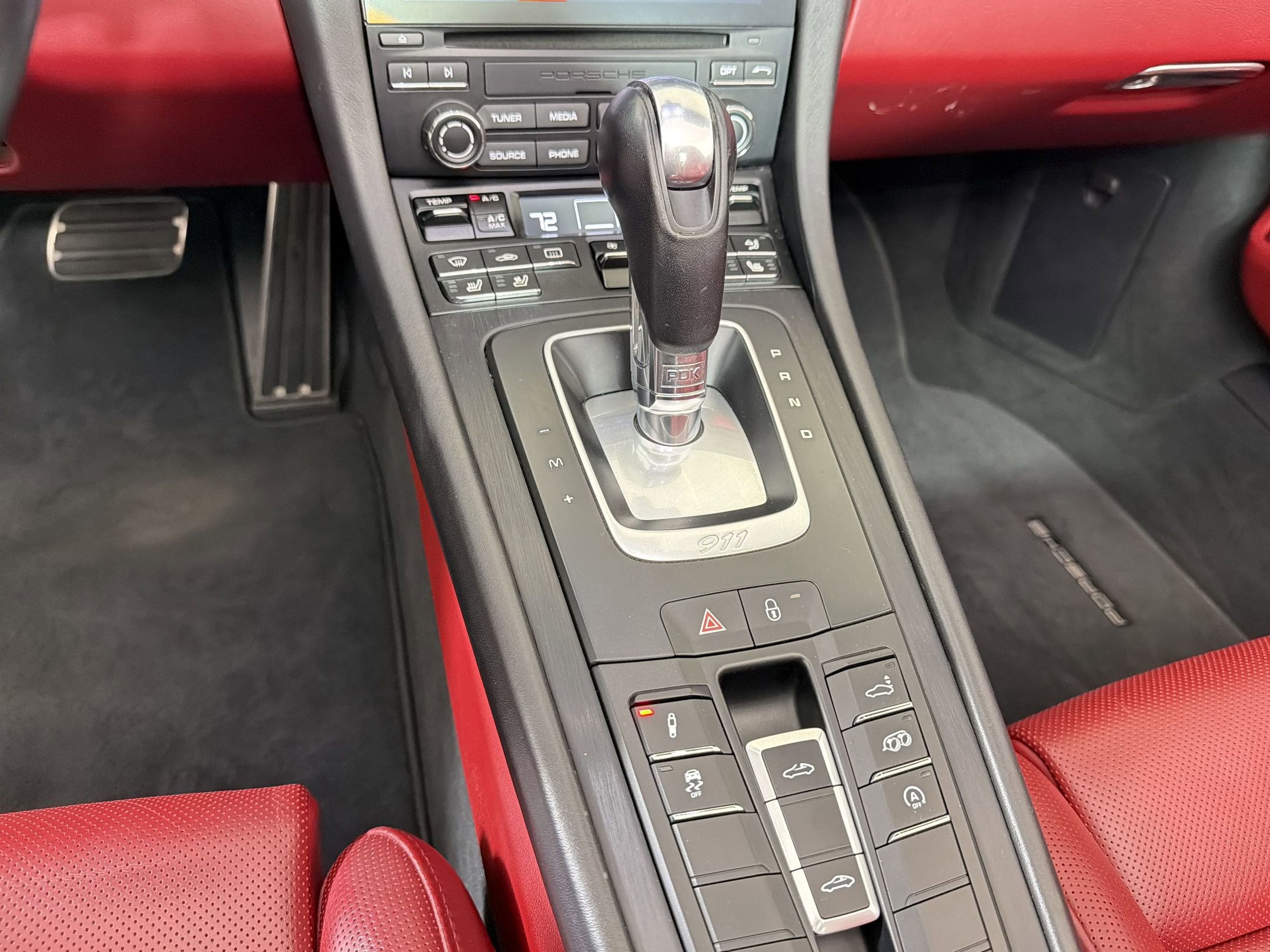 Certified 2019 Porsche 911 Targa 4 GTS AWD/4WD image 17