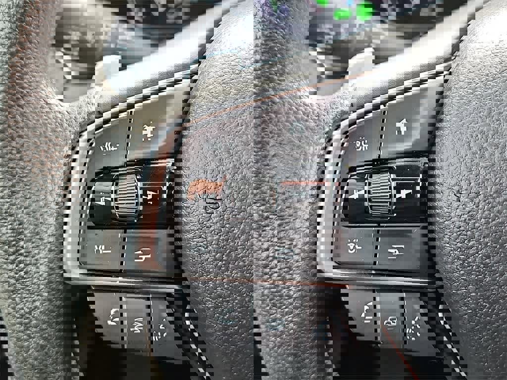 Used 2019 Honda Accord EX image 19