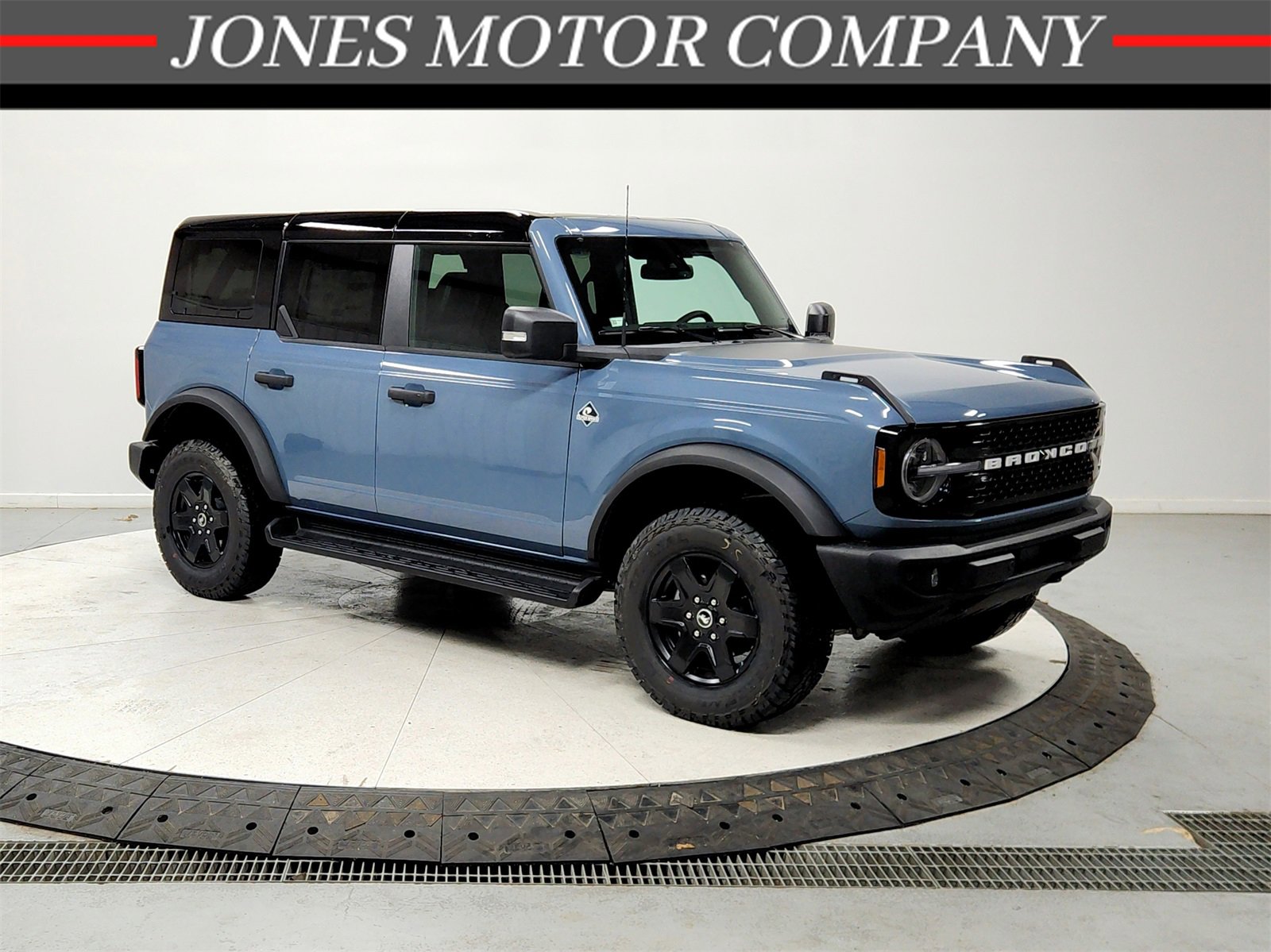 New 2025 Ford Bronco Outer Banks