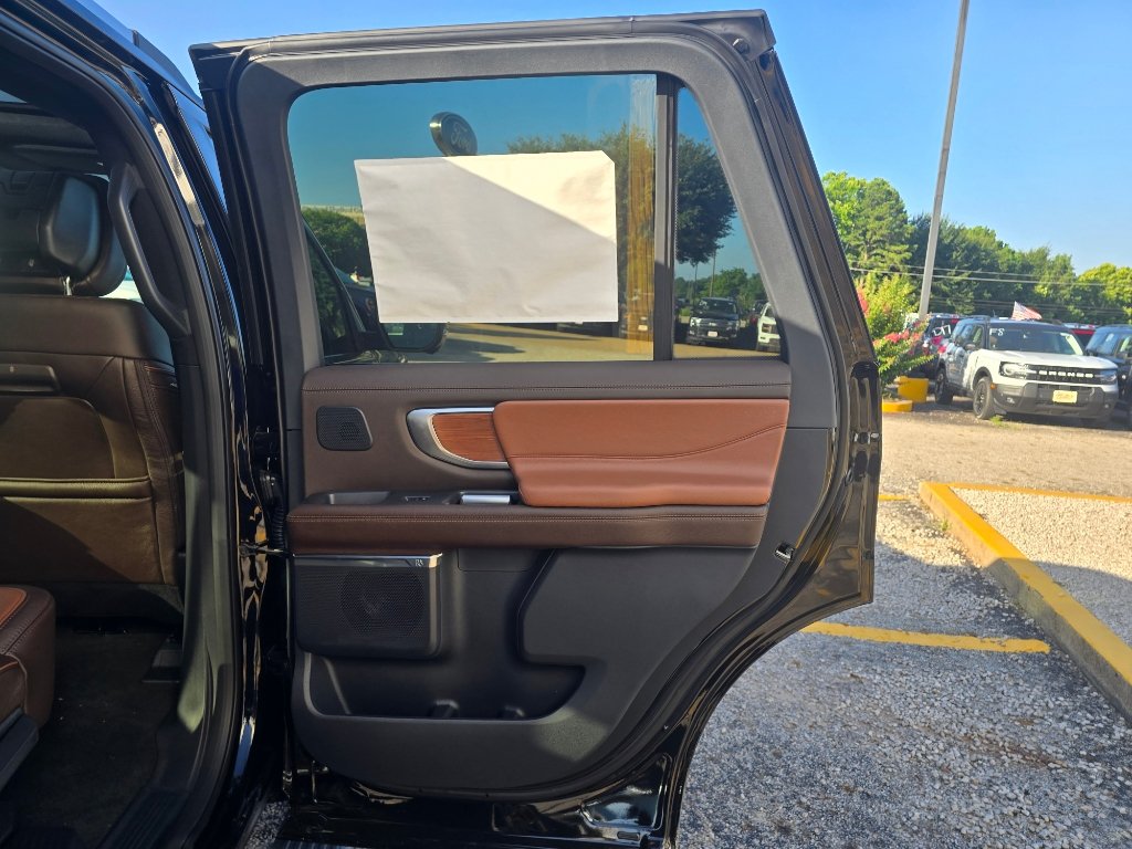 New 2027 Ford Expedition King Ranch RWD image 19