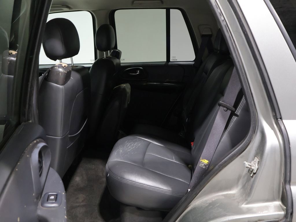 Used 2005 Chevrolet TrailBlazer LS w/ LS Preferred Equipment Group image 18