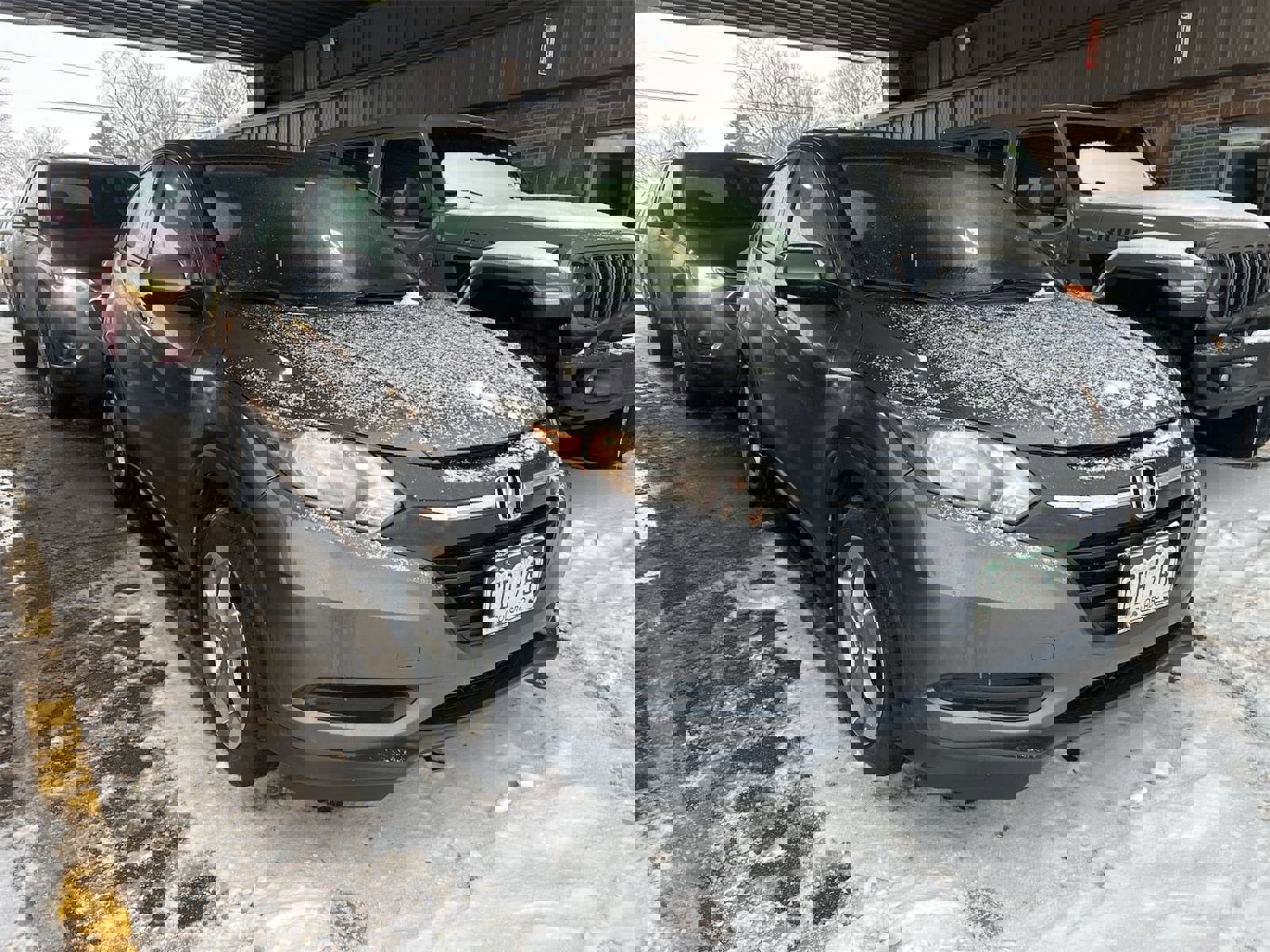 Used 2016 Honda HR-V LX image 5