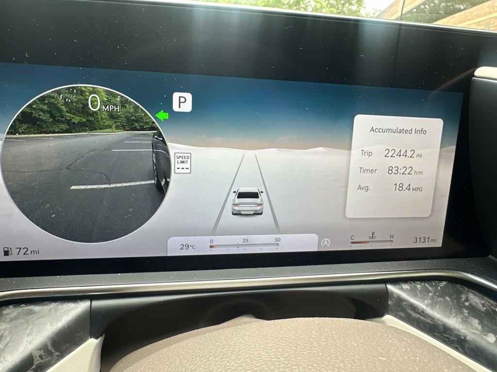 Used 2025 Genesis G90 3.5T AWD/4WD image 16