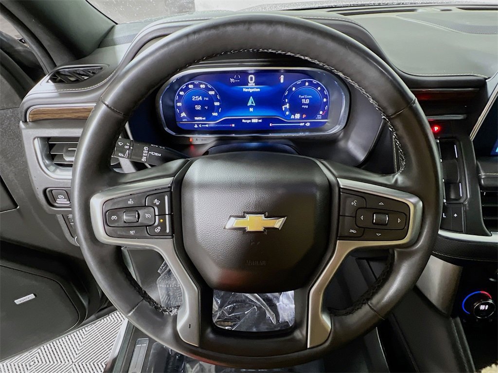 Used 2023 Chevrolet Suburban Premier image 11