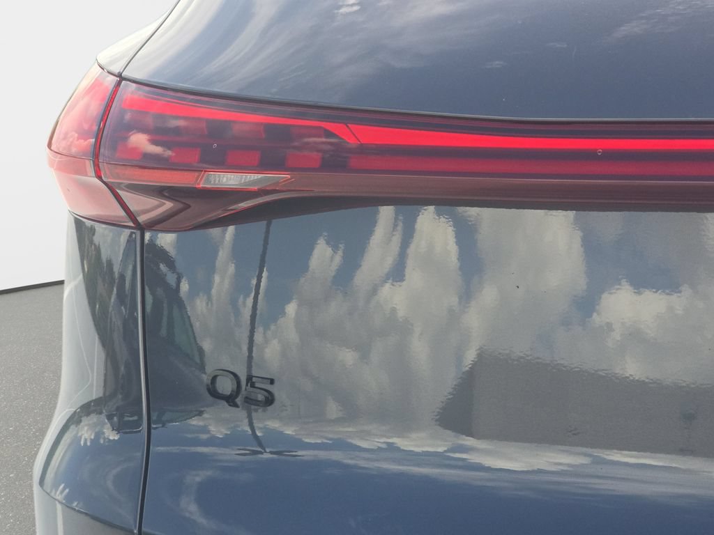 Certified 2025 Audi Q5 Premium w/ Convenience Package AWD/4WD image 26
