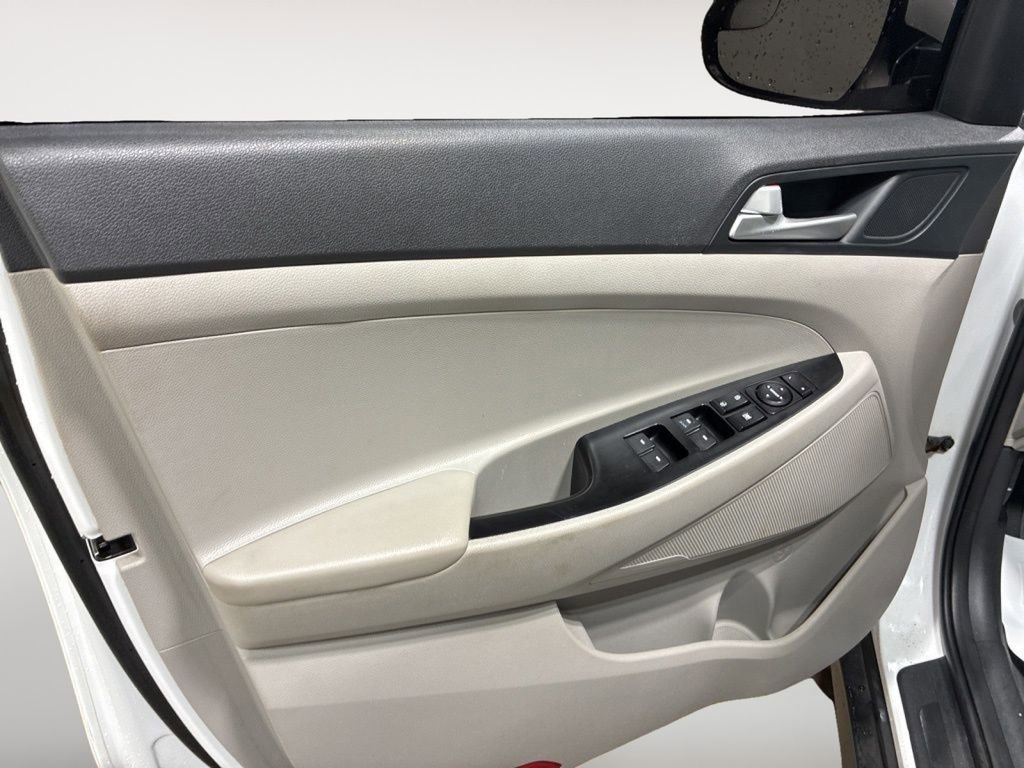 Used 2019 Hyundai Tucson SE image 13