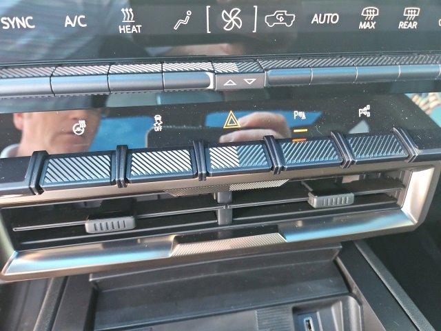 New 2024 GMC Hummer EV 3X image 28