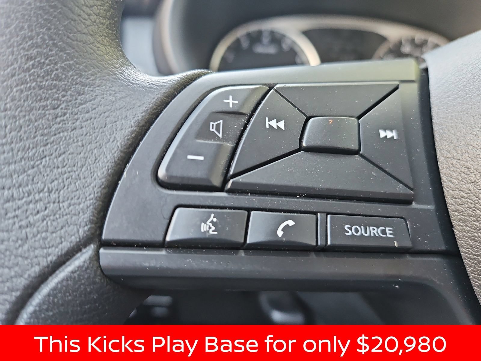 Used 2025 Nissan Kicks Play S FWD image 30