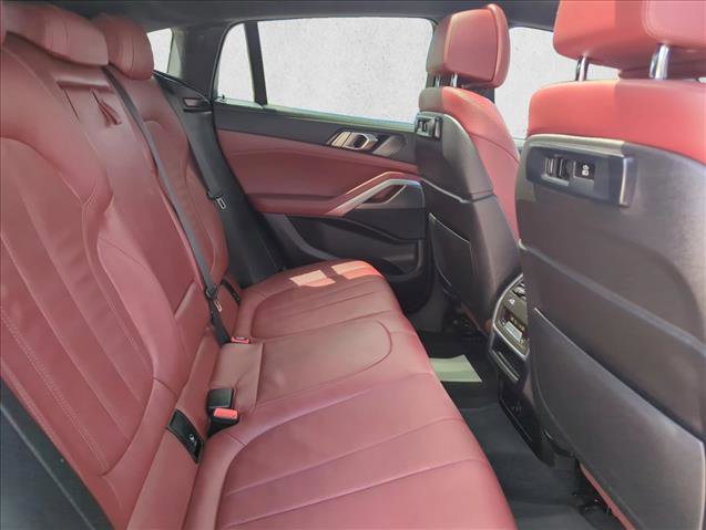 Used 2022 BMW X6 xDrive40i w/ M Sport Package AWD/4WD image 18