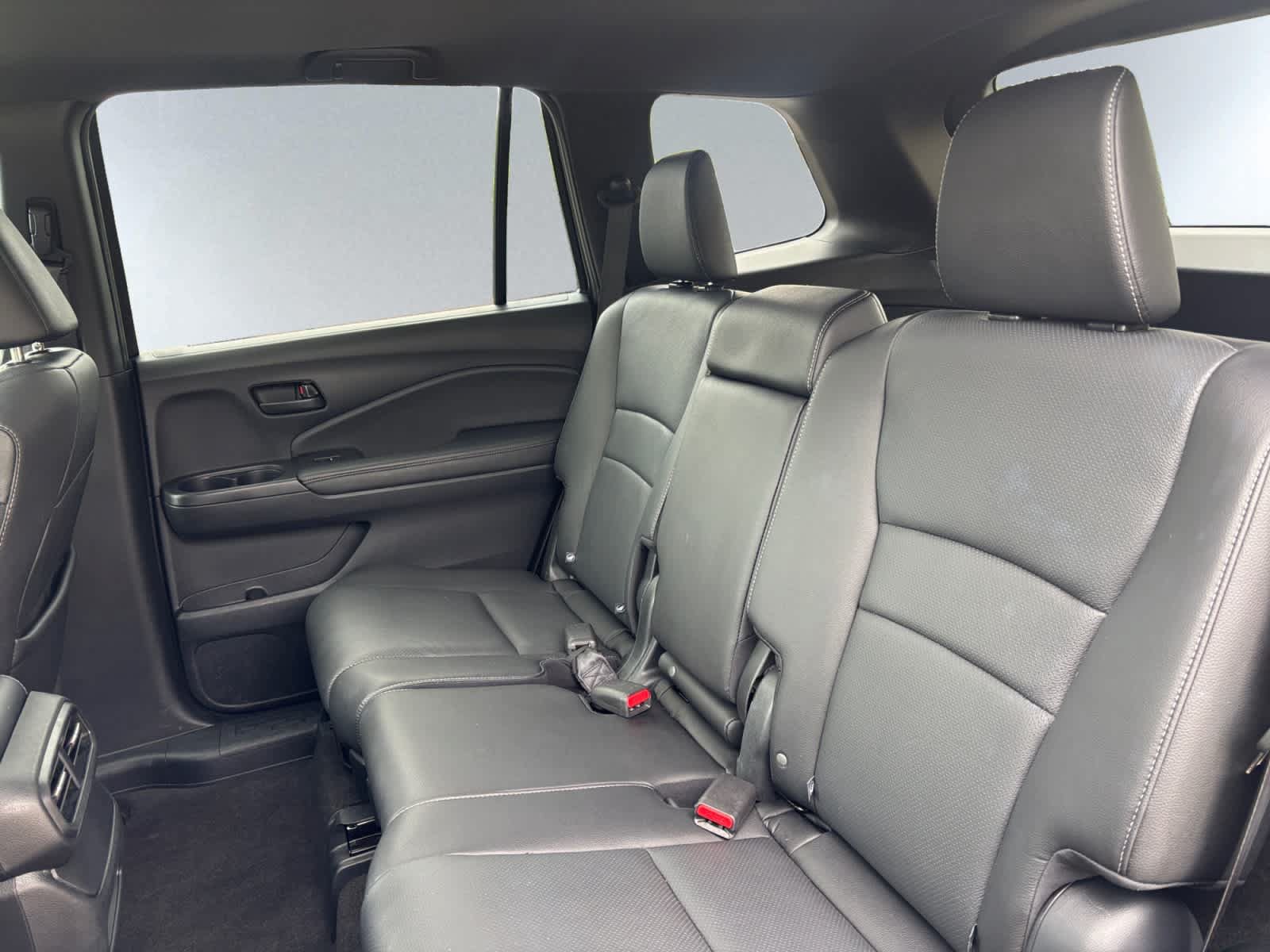 Used 2024 Honda Passport EX-L image 17