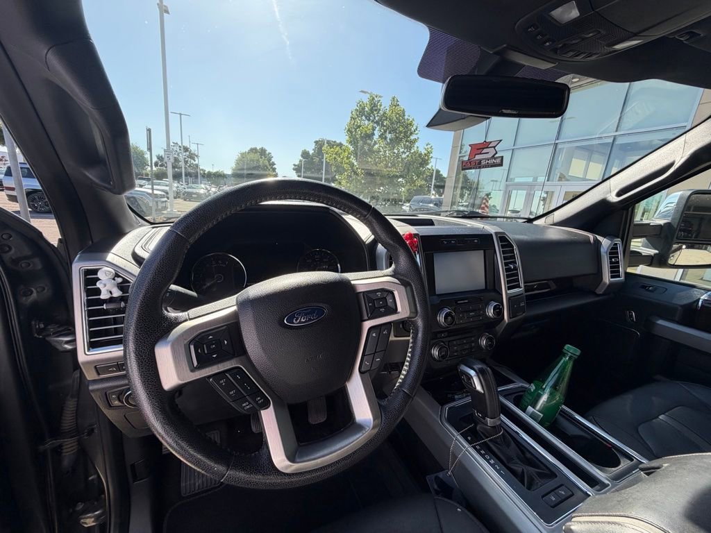 Used 2015 Ford F150 Platinum w/ Equipment Group 701A Luxury AWD/4WD image 9