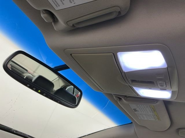 Used 2010 INFINITI G37 Journey w/ Premium Pkg image 23