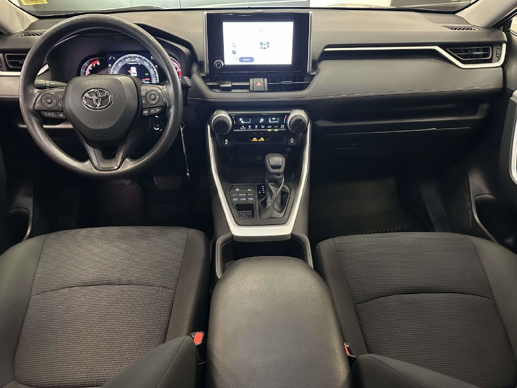 Used 2023 Toyota RAV4 LE AWD/4WD image 14
