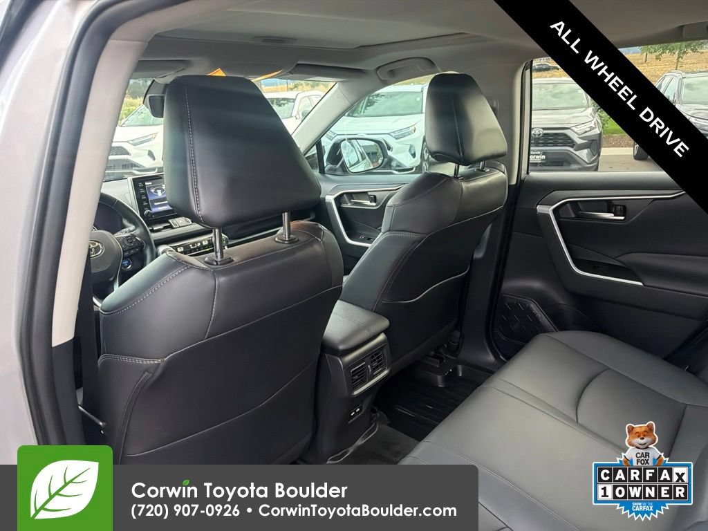 Used 2021 Toyota RAV4 XLE Premium AWD/4WD image 21