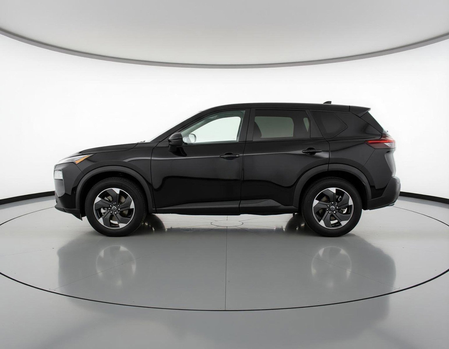 Used 2025 Nissan Rogue SV image 5