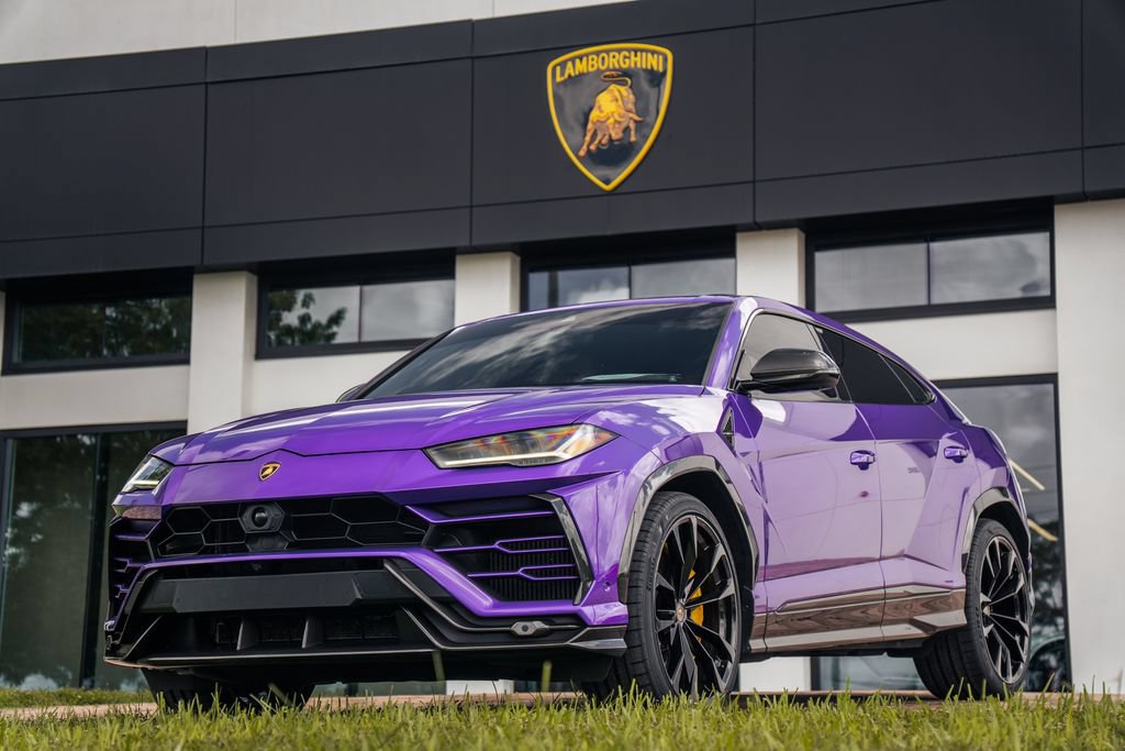 Used 2021 Lamborghini Urus AWD/4WD image 1