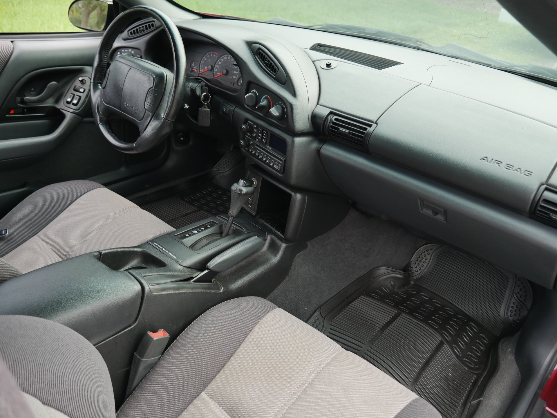 Used 1994 Chevrolet Camaro Z28 RWD image 79